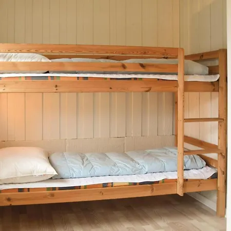 Vakantiehuis Three-bedroom Holiday In